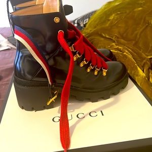 Gucci Leather Upper Lace Up Boots